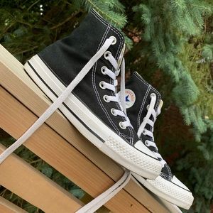 Black Converse Allstar